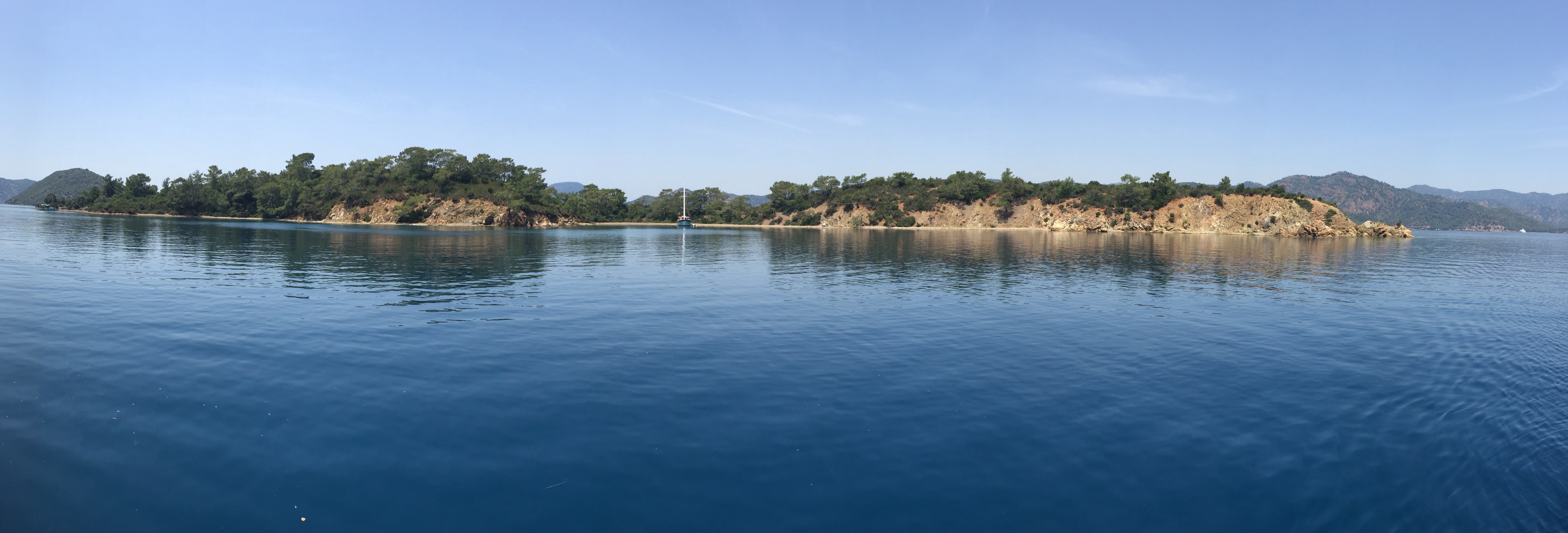 Islands near Göcek harbour (Turkiye 2017)
